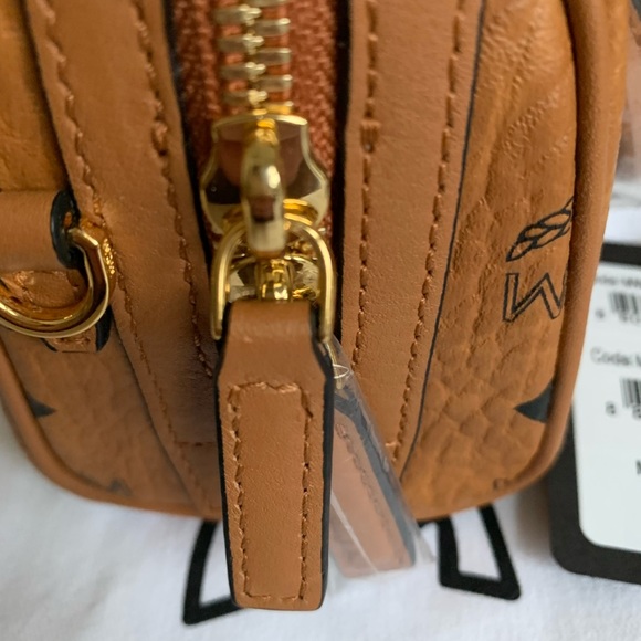 NWT MCM VISETOS MINI BOSTON BAG & CHARM NWT - Picture 7 of 16